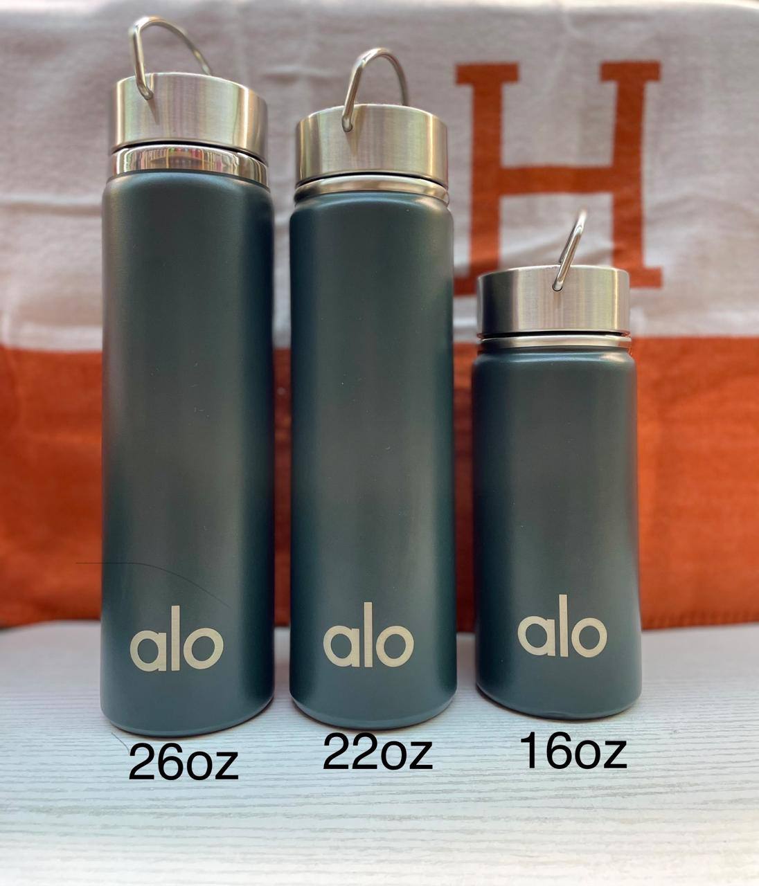 ALO WATER BOTTLE
60 dhs🇦🇪🇦🇪

Zain88
♥️♥️♥️