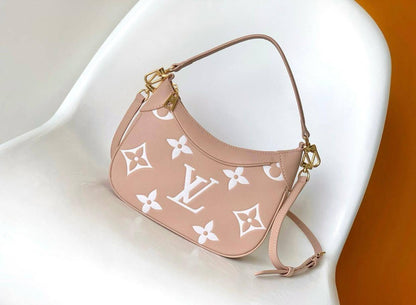 LOUIS VUITTON ✨💕✨
New collection ✨✨✨
SuperMaster Quality 🔥🔥
Available Now ❤️❤️❤️
For Price 👇 WTSP Text Zain 0568585901

Zain252
♥️♥️♥️