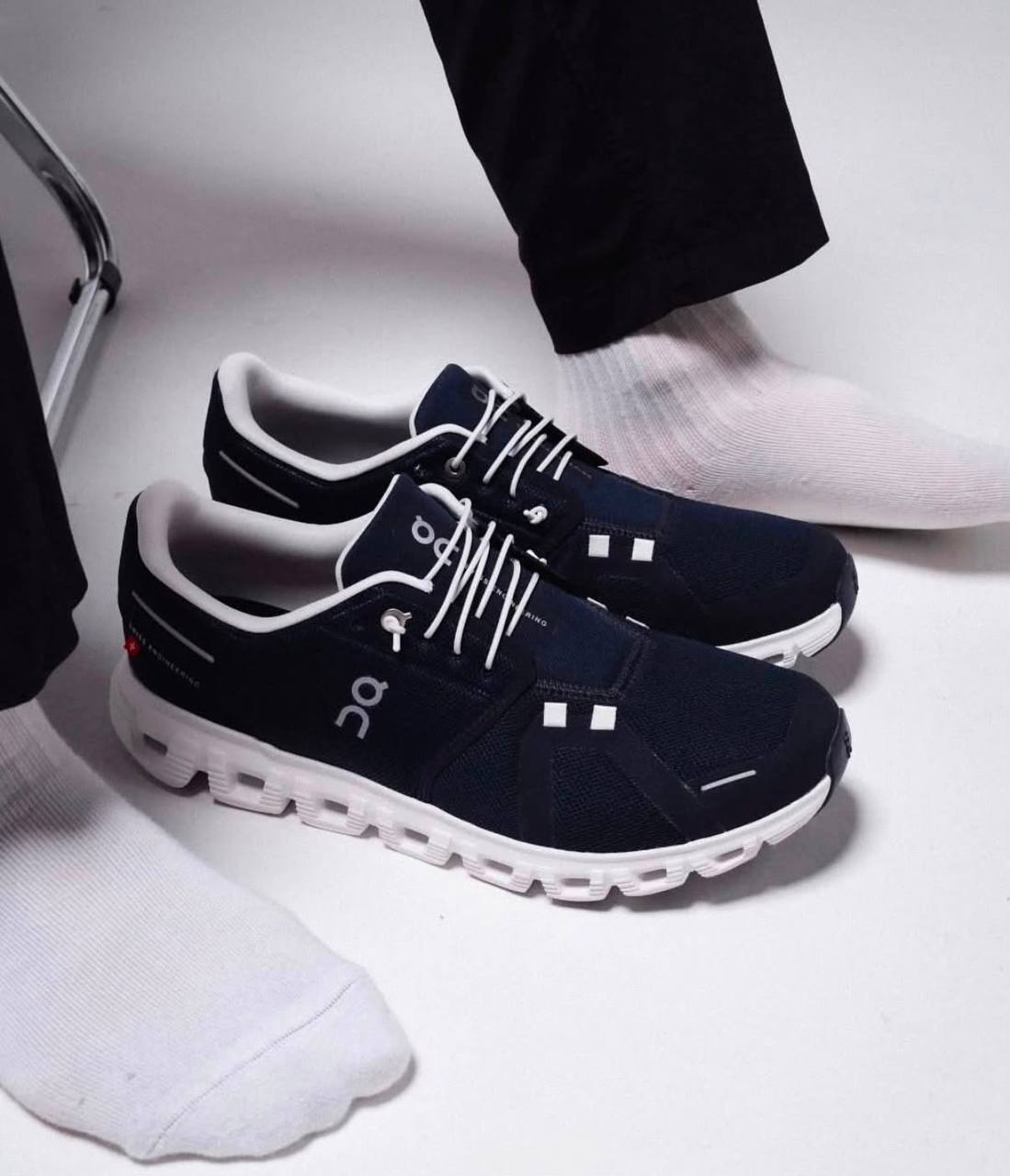 On Running Cloud 6
Midnight White ，
Size 36-45 ，
230 dhs💛

Zain18
♥️♥️♥️