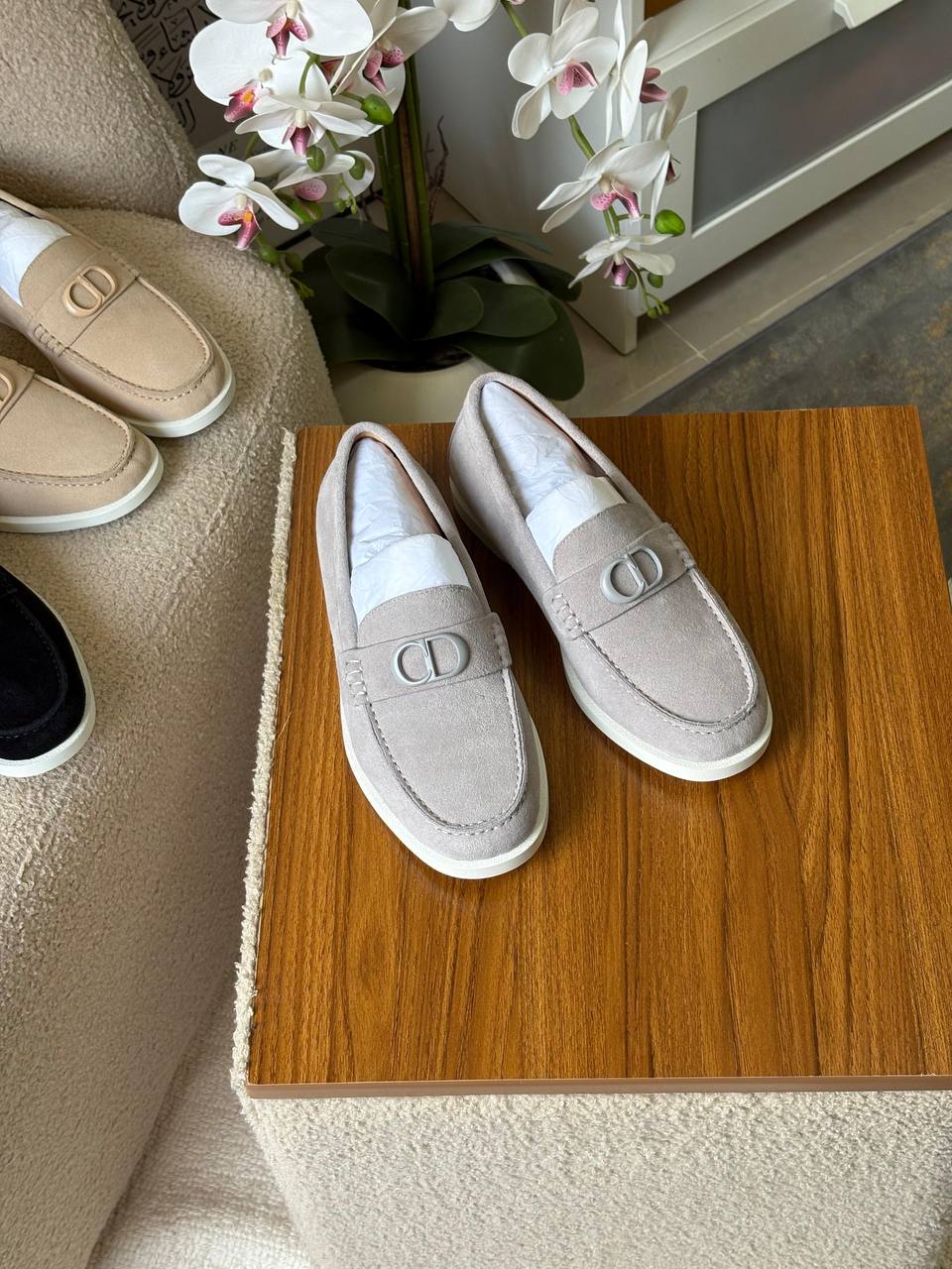 Dior Granville Loafer
*AAA quality*
*size:40 to 46*
470 dhs🪙🌨️

Zain185
♥️♥️♥️
