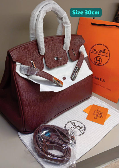 Hermes

Good quality 

120 dhs🇦🇪🇦🇪🇦🇪

Zain186
♥️♥️♥️