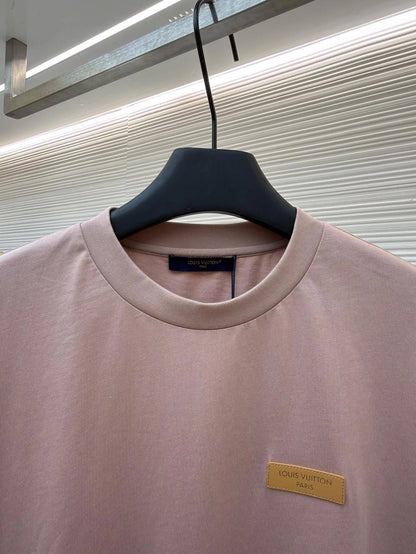 LV

Men’s Tshirt 
Master Quality 
SMLXLXXL 
280 dhs🇦🇪🇦🇪

Zain276
♥️♥️♥️