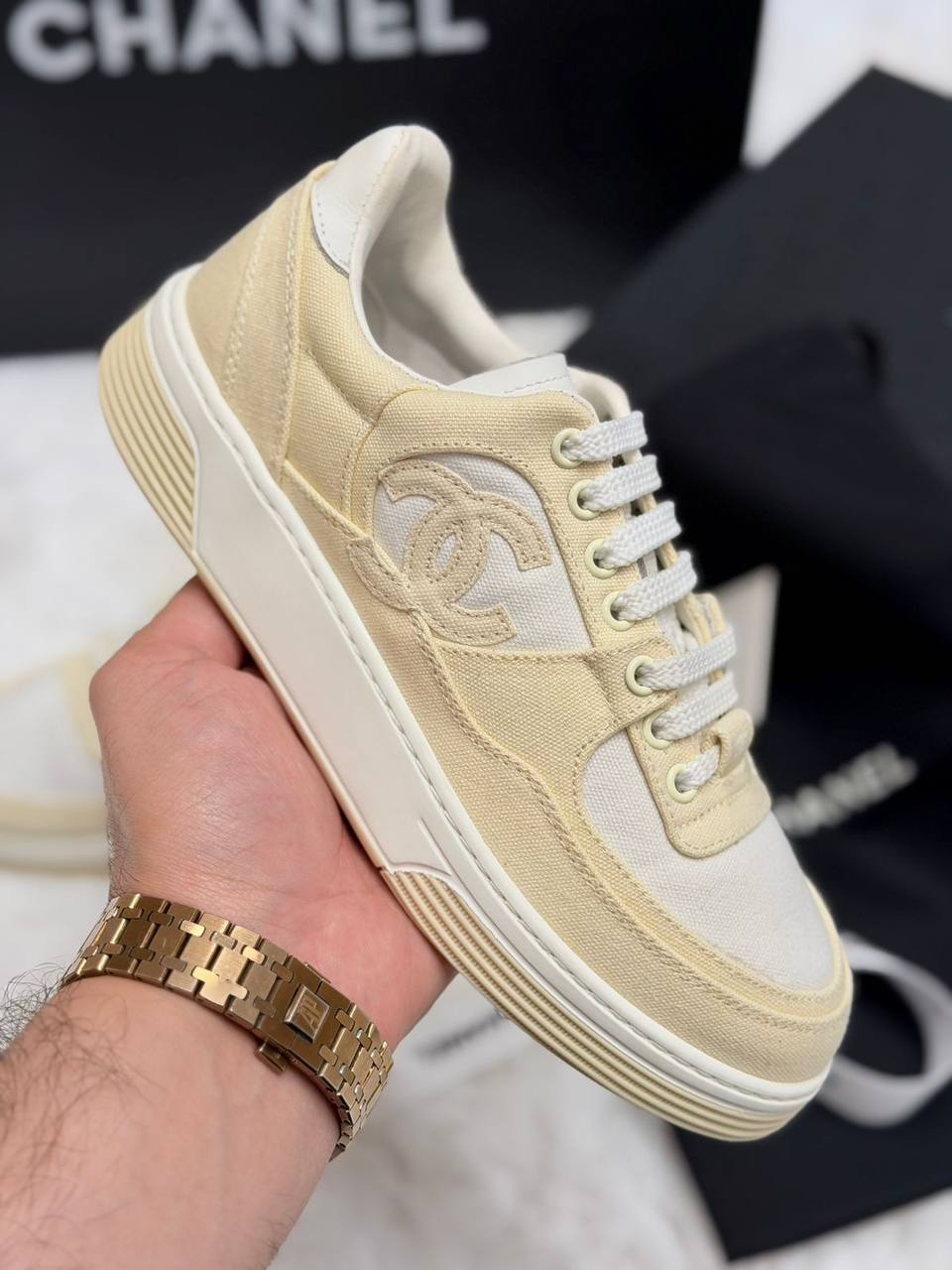 CHANEL
💎 _*VIP QUALITY +A*_ 💎
Size 37 To 41
490 dhs✅

Zain292
♥️♥️♥️