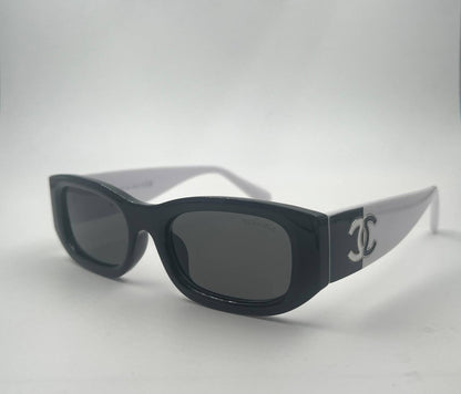 CHANEL
Sunglasses 🕶️ 
good quality 💯
With master box 🗃️ 
50 dhs🪙🌨️

Zain273
♥️♥️♥️