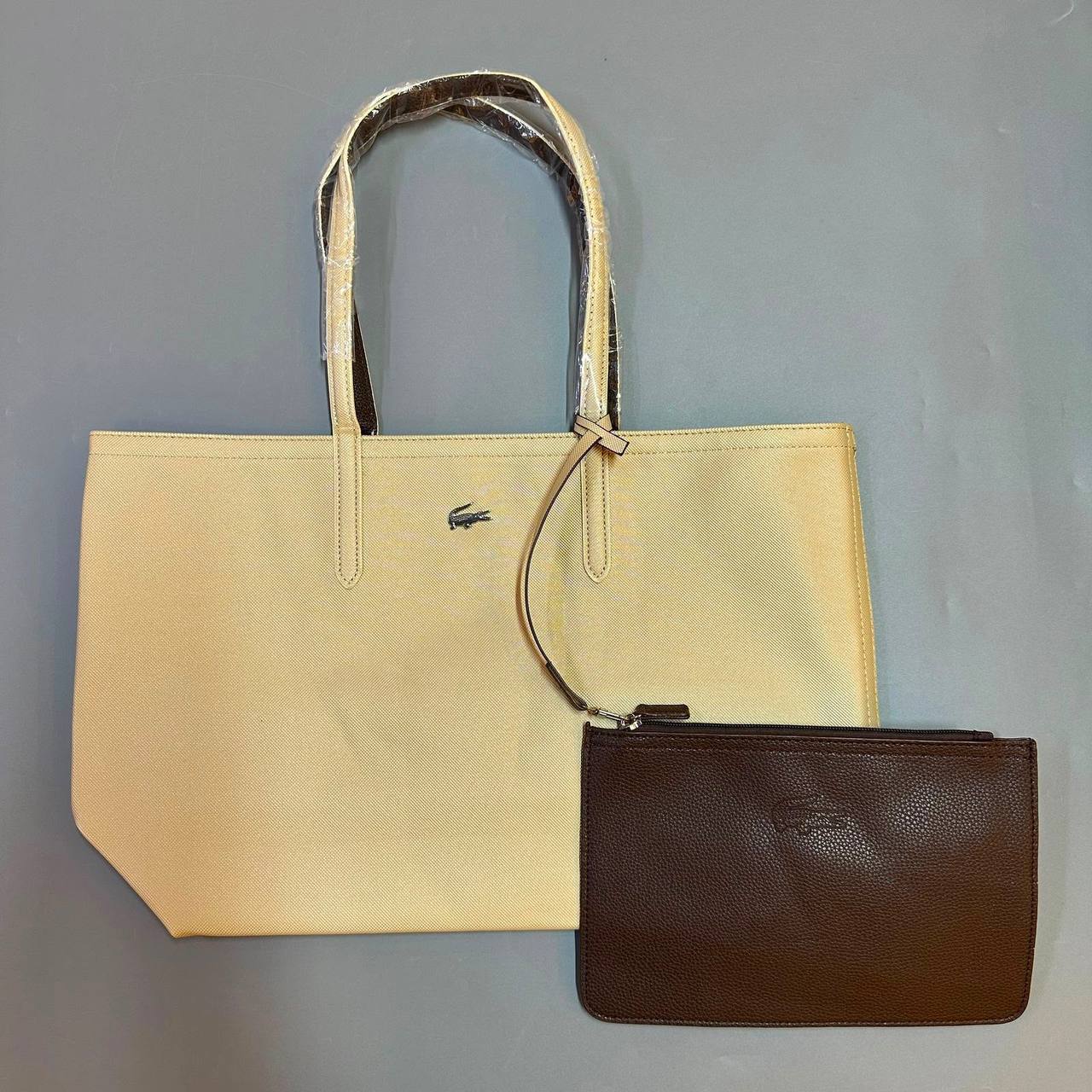 LACOSTE  DOUBLE FACE GOOD QUALITY 
65 dhs🇦🇪🇦🇪

Zain295
♥️♥️♥️
