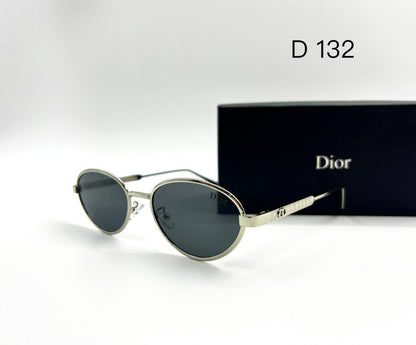 Dior💥*
Sunglasses 🕶️ 
good quality 💯
With master box 🗃️ 
50 dhs❣️

Zain273
♥️♥️♥️