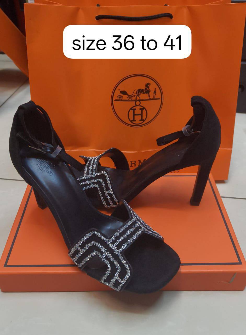 Hermes 

Size 36 to 41

120 dhs✅

Zain103
♥️♥️♥️