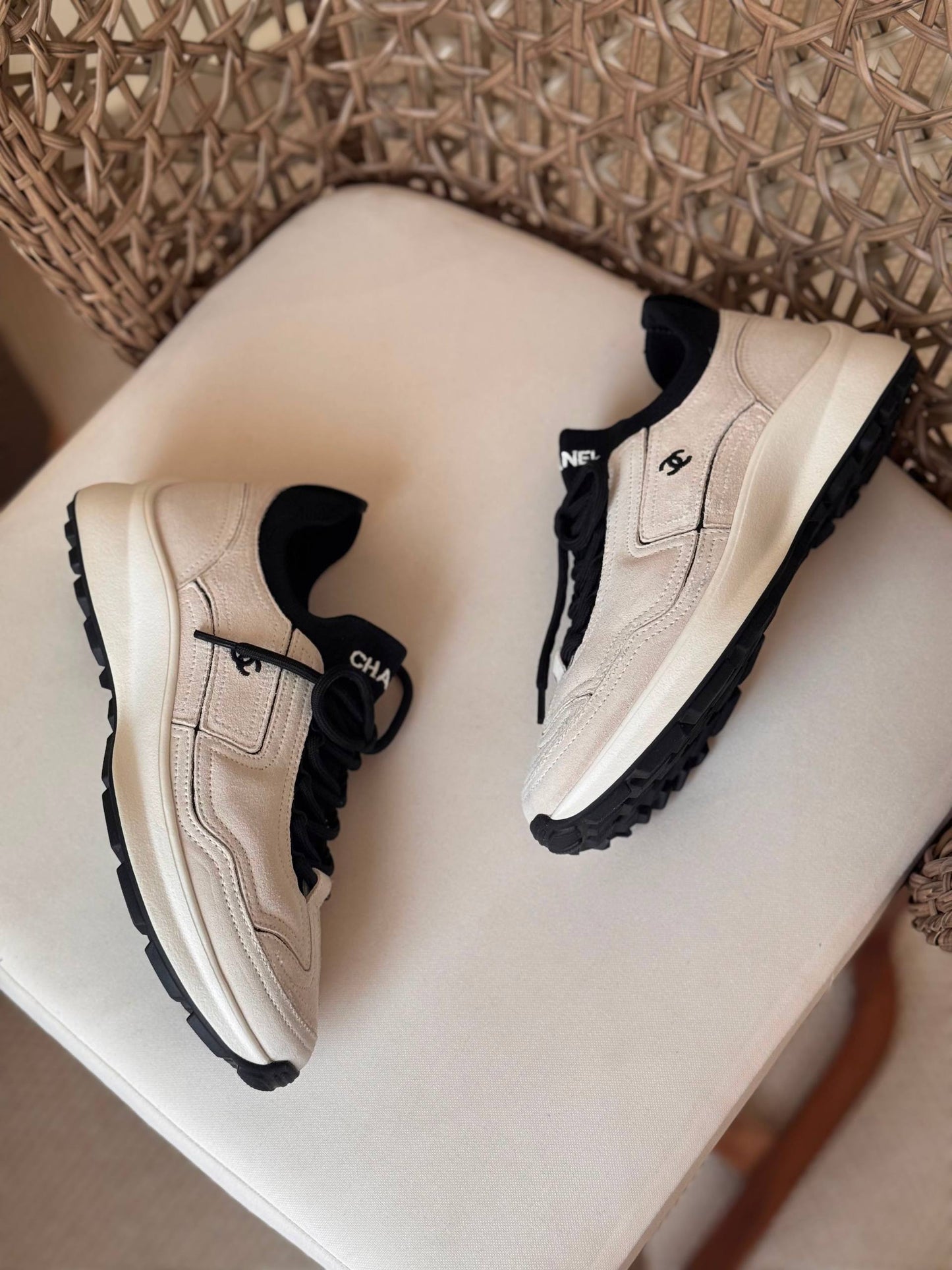 CHANEL 
✨ New Collection
👠 36–41
💎 Premium Quality
🔥 Super Master
450 dhs✅

Zain198
♥️♥️♥️