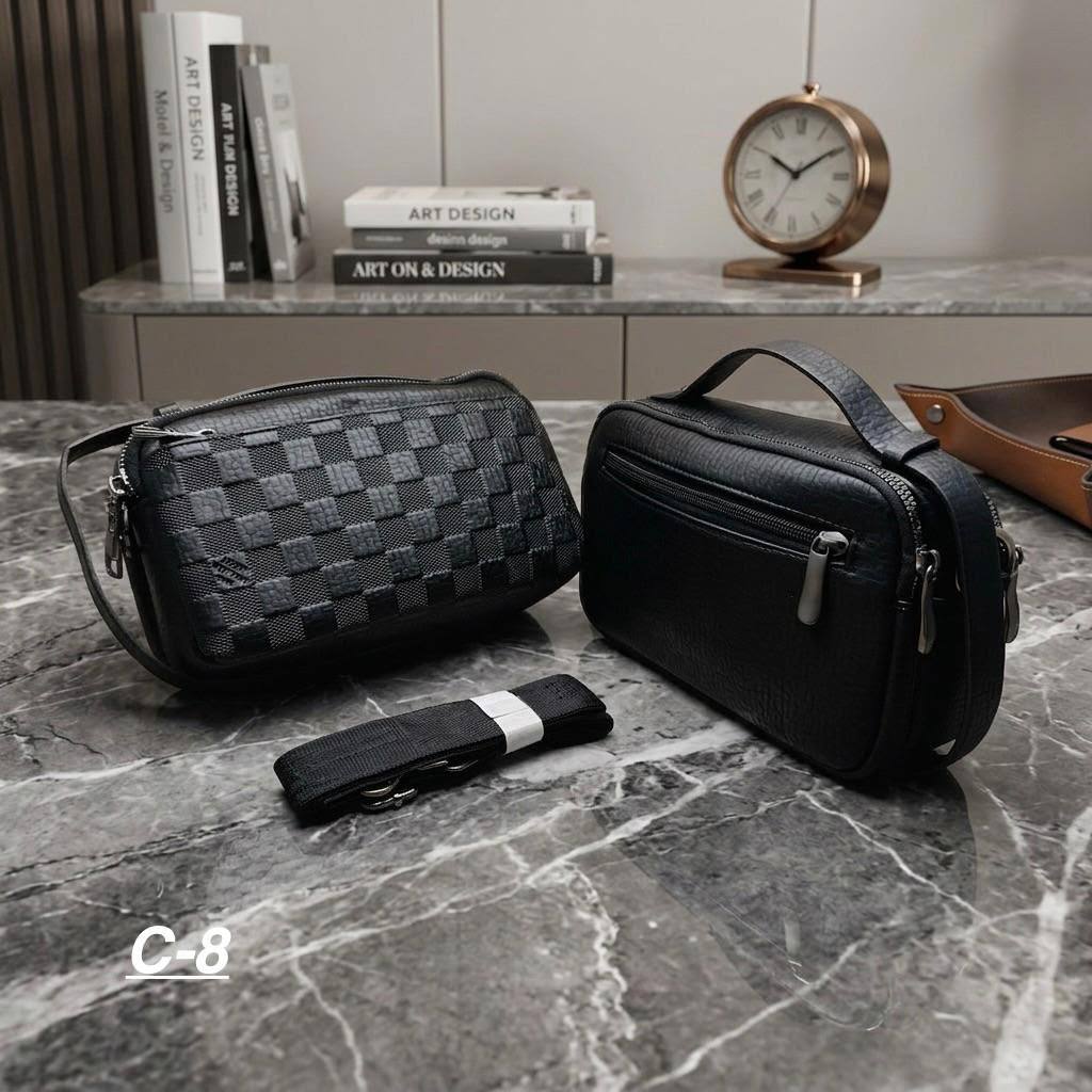 Bags

Price 1p 

70 DHS🇦🇪🇦🇪

good quality

Zain182
♥️♥️♥️
