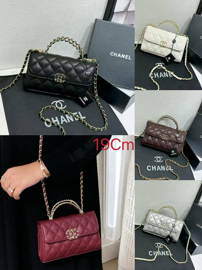 Chanel
95 dhs✅ 

With box 
🎁🎁🎁

high quality

Zain26
♥️♥️♥️