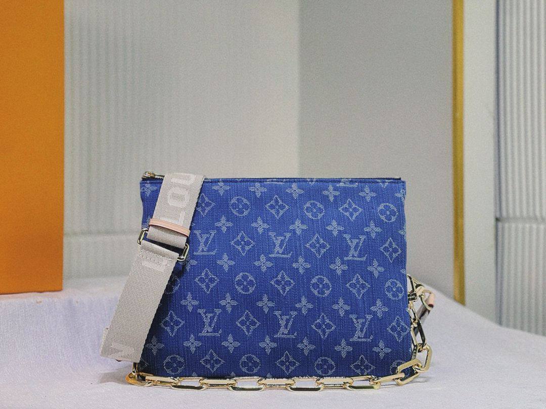 LV

GOOD QUALITY 

WITH BOX 
🎁🎁🎁

115 dhs✅

Zain39
♥️♥️♥️