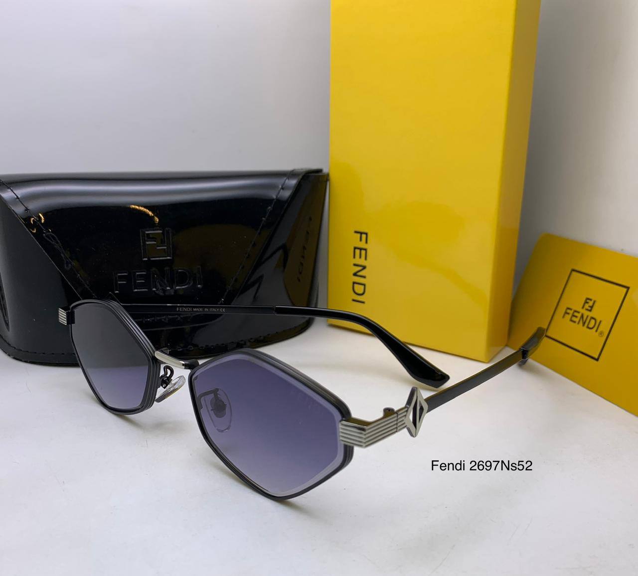 Fendi
70 dhs💓

Zain126
♥️♥️♥️