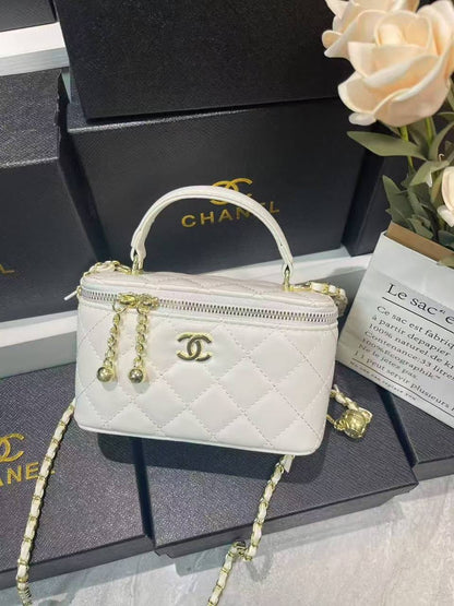 Chanel
Good Quality
90 dhs💓

Zain136
♥️♥️♥️