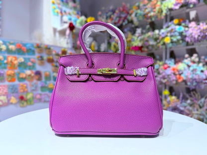 Hermes 
25cm  Golden
110 dhs💛

Zain44
♥️♥️♥️
