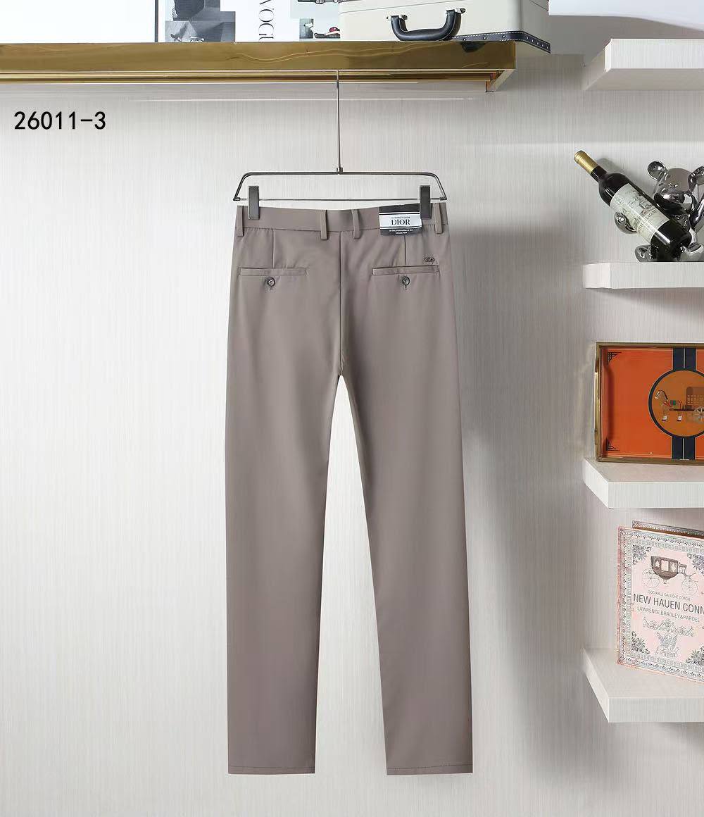DIOR
Men’s Pant
Master Quality 
32/34/36/38/40
380 dhs✅

Zain276
♥️♥️♥️