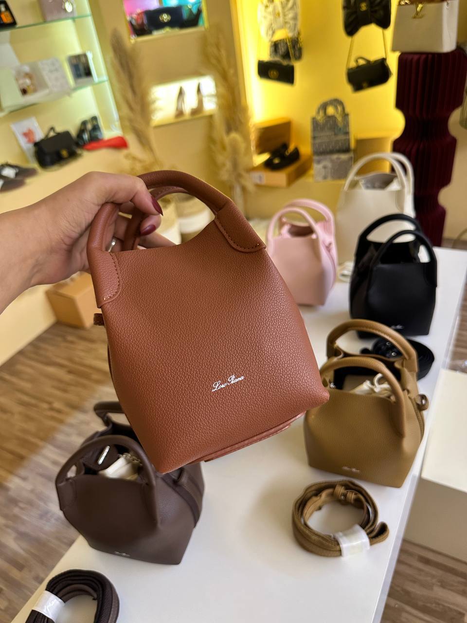 Loropiana

115 dhs

Zain39
♥️♥️♥️

Zc