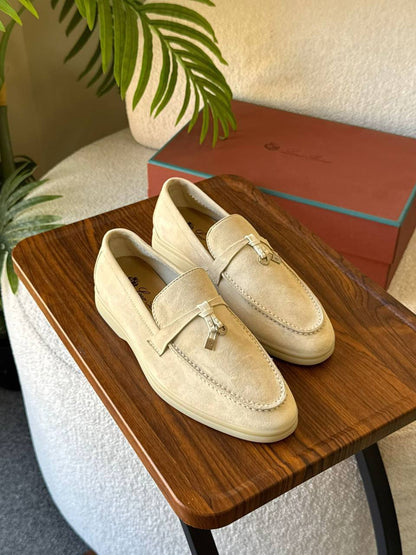 LORA PIANA 
SuperMaster Quality 💯
450 dhs💓
Size:36-41💥

Zain171
♥️♥️♥️