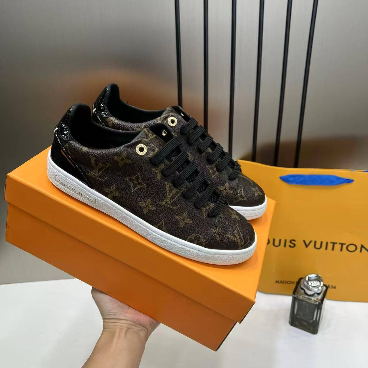 Hermes
Size 36-41
140 dhs🪙🌨️

Zain40
♥️♥️♥️