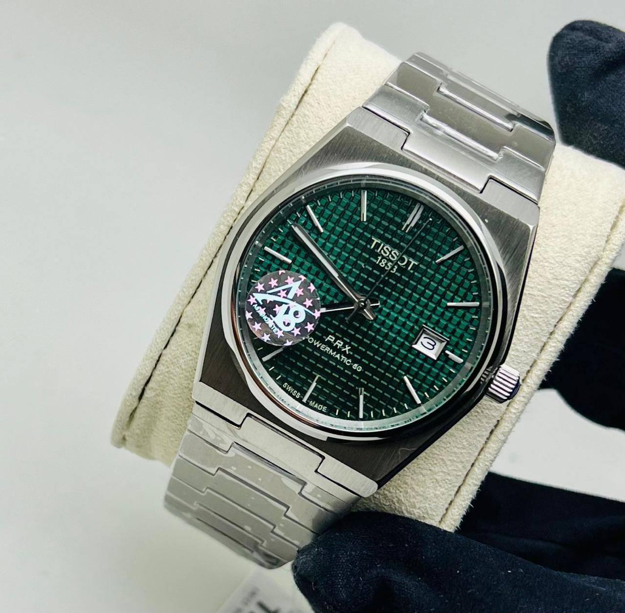 Tissot prx
*Good quality*
*Battery*
220 dhs🪙🌨️

Zain29
♥️♥️♥️