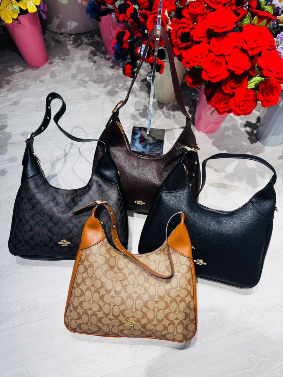 COACH ELLA  
36cm
105 dhs🌺

Zain44
♥️♥️♥️