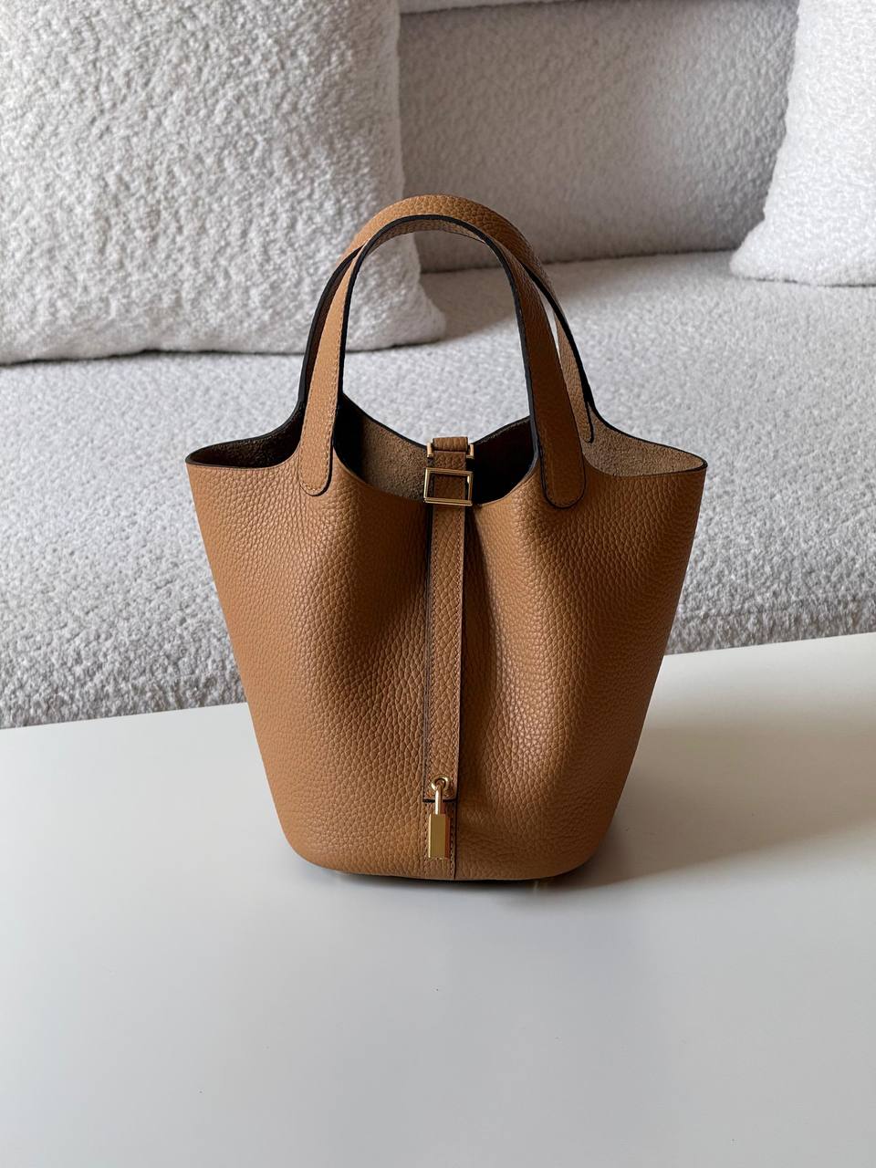 Hermes
picotin 18cm💥Master quality ✅

with box📦

340 dhs✅

Zain52
♥️♥️♥️