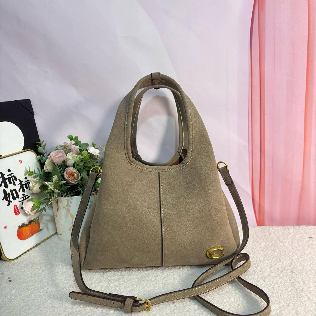 COACH 
❤️   NEW
Size :   27cm

100 dhs🪙💕
withFolding box🎁

Zain04
♥️♥️♥️