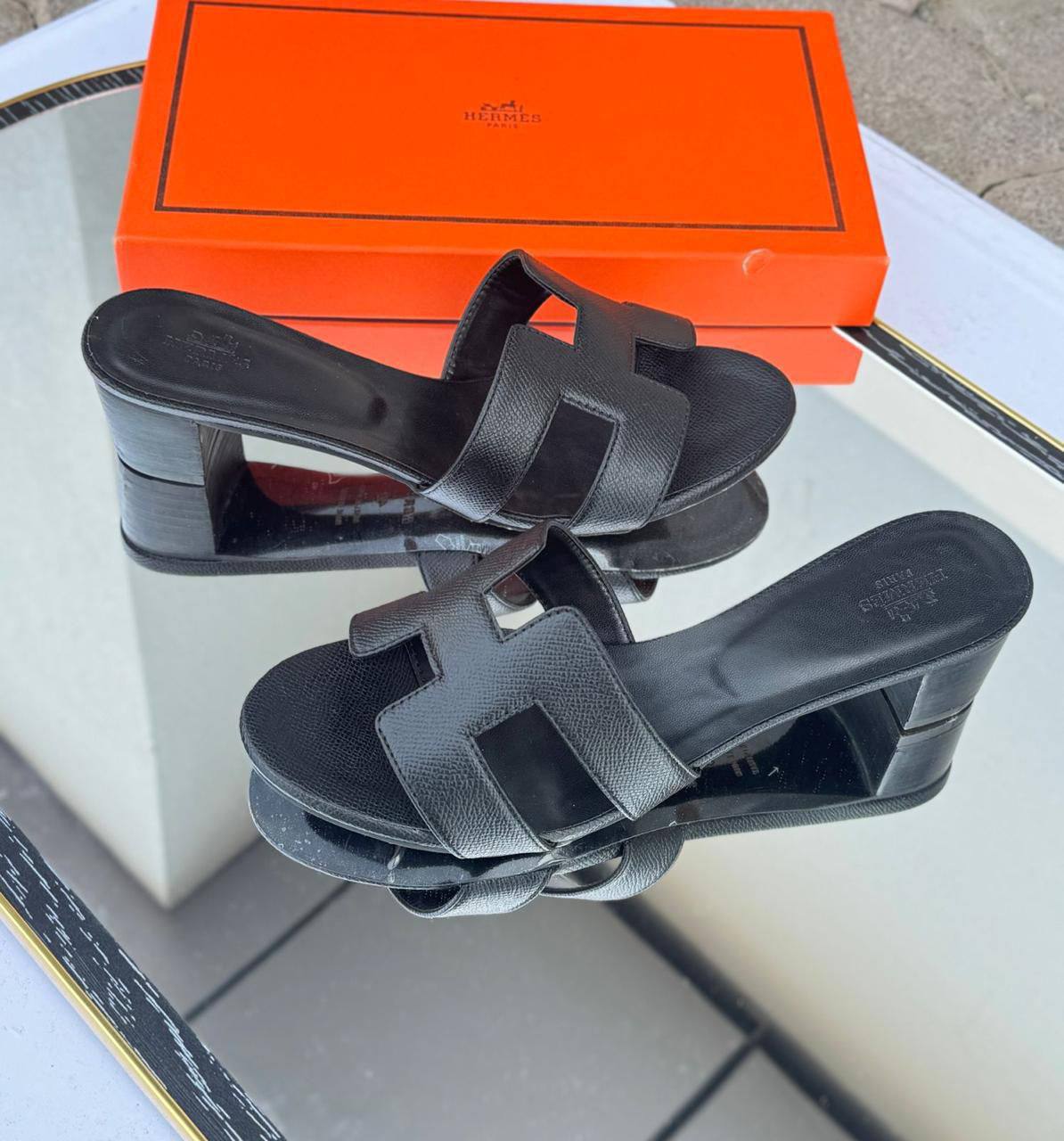 Hermes
💯𝙃𝙞𝙜𝙝 𝙌𝙪𝙖𝙡𝙞𝙩𝙮
𝙎𝙞𝙯𝞮 𝟯𝟲 𝟯𝟳 𝟯𝟴 𝟯𝟵 𝟰𝟬 𝟰1

100 dhs✅

Zain86
♥️♥️♥️