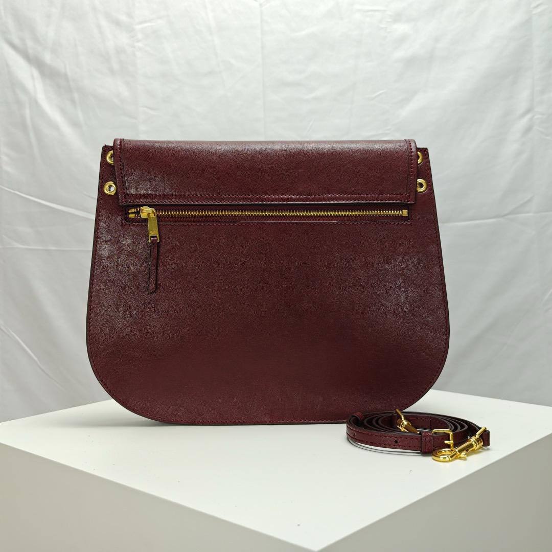 Celine Master
320 dhs🪙🌨️

Zain228
♥️♥️♥️