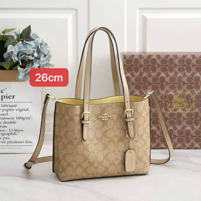 Coach
With box 🎁🎁🎁

110 dhs✅

Zain168
♥️♥️♥️