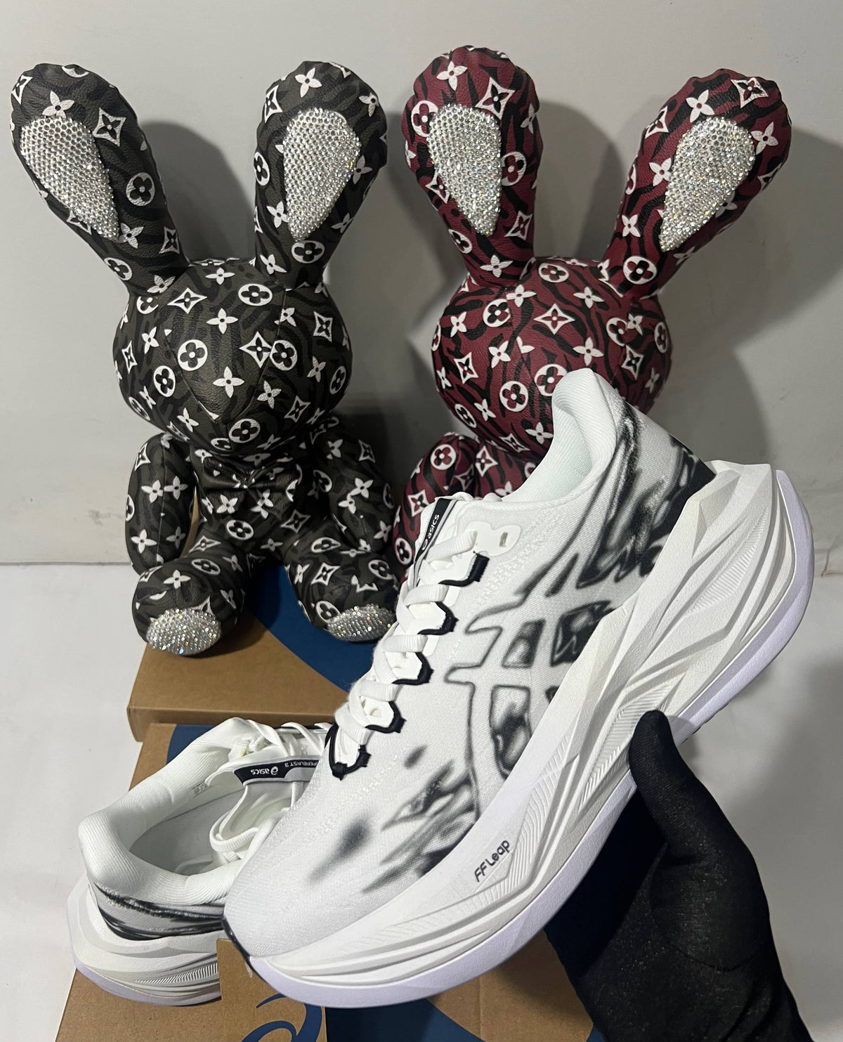 ASICS SUPERBLAST 3 distinctive white and black ☑️🤩
40-45
230 dhs🇦🇪🇦🇪🇦🇪

Zain242
♥️♥️♥️