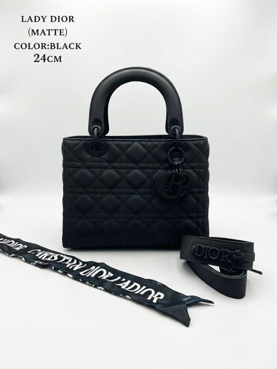 Dior
ᴡɪᴛʜʙᴏx
ᴄᴀɴᴠᴀs ɪɴsɪᴅᴇ
sɪᴢᴇ:24ᴄᴍ
120 dhs✅

Zain56
♥️♥️♥️