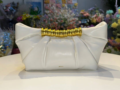 JW PEI 
HIGH QUALITY
115 dhs🪙🌨️

Zain44
♥️♥️♥️