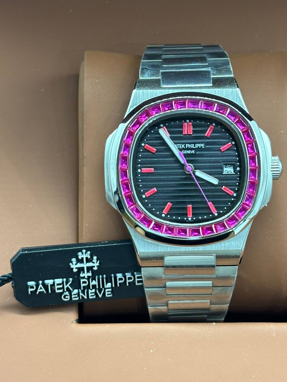 PETEK PHILIPPE
_*MEN *_
_MASTER QUALITY_

370 dhs✅
___ With box🎁

Zain108
♥️♥️♥️