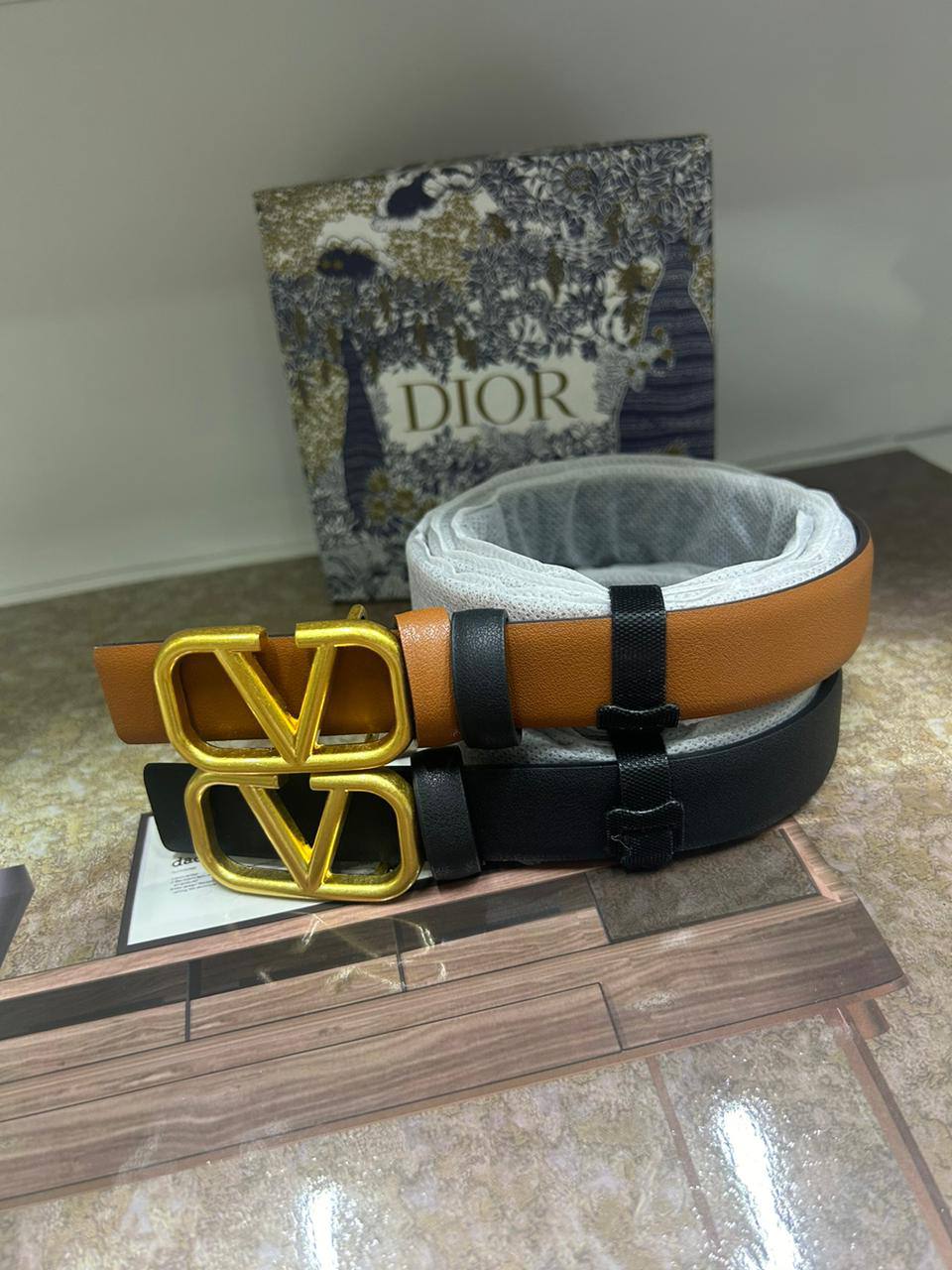 Leather belt
50 dhs🪙💚

Zain190
♥️♥️♥️