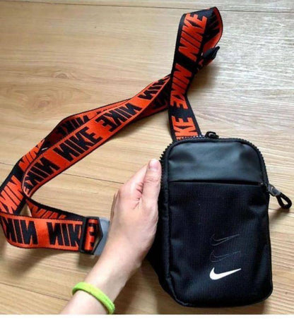 Nike
Phone bag 
20 dhs🪙🌨️

Zain17
♥️♥️♥️