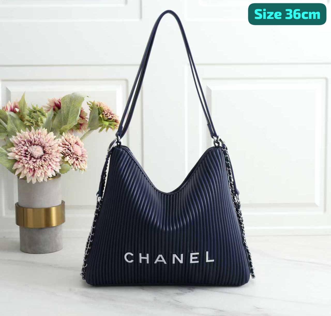 Chanel
Good quality 
105 dhs❣️

Zain186
♥️♥️♥️