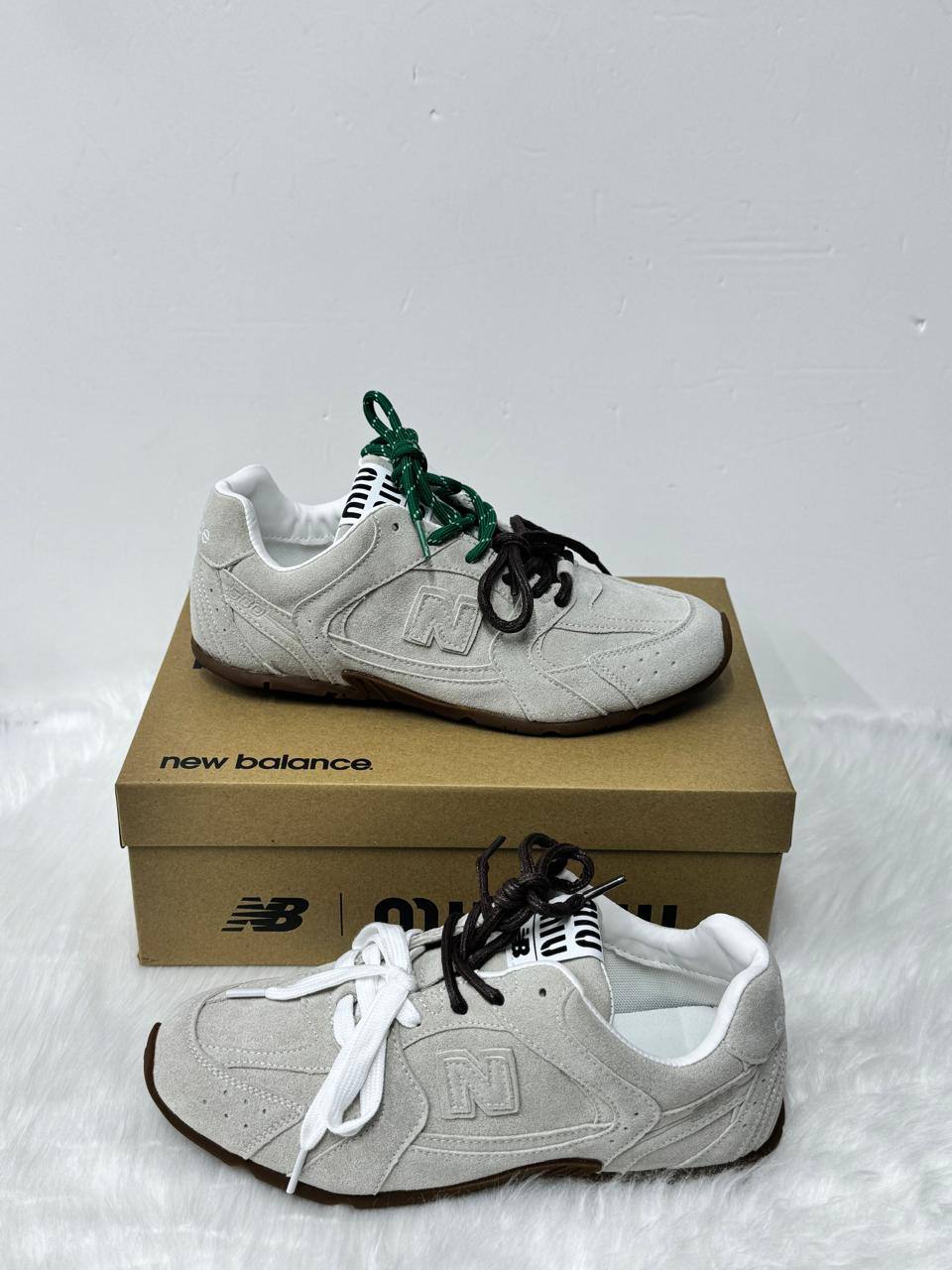 New balance 
MIU MIU
Size 36 to 41
150 dhs🪙💚

Zain21
♥️♥️♥️