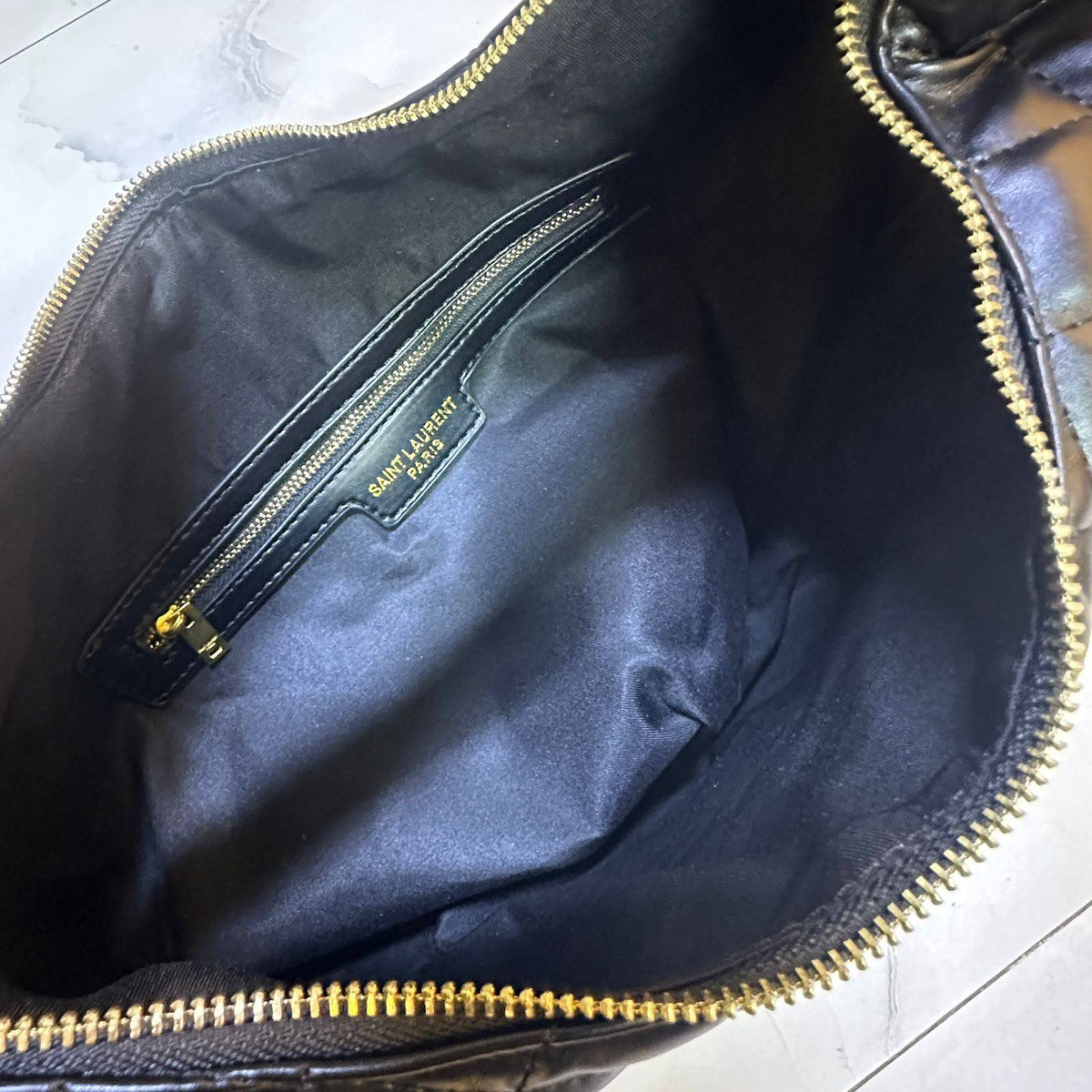 YSL 

COPY ONE 

NEW CAME 

BIG SIZE 
135 dhs🇦🇪🇦🇪

Zain39
♥️♥️♥️