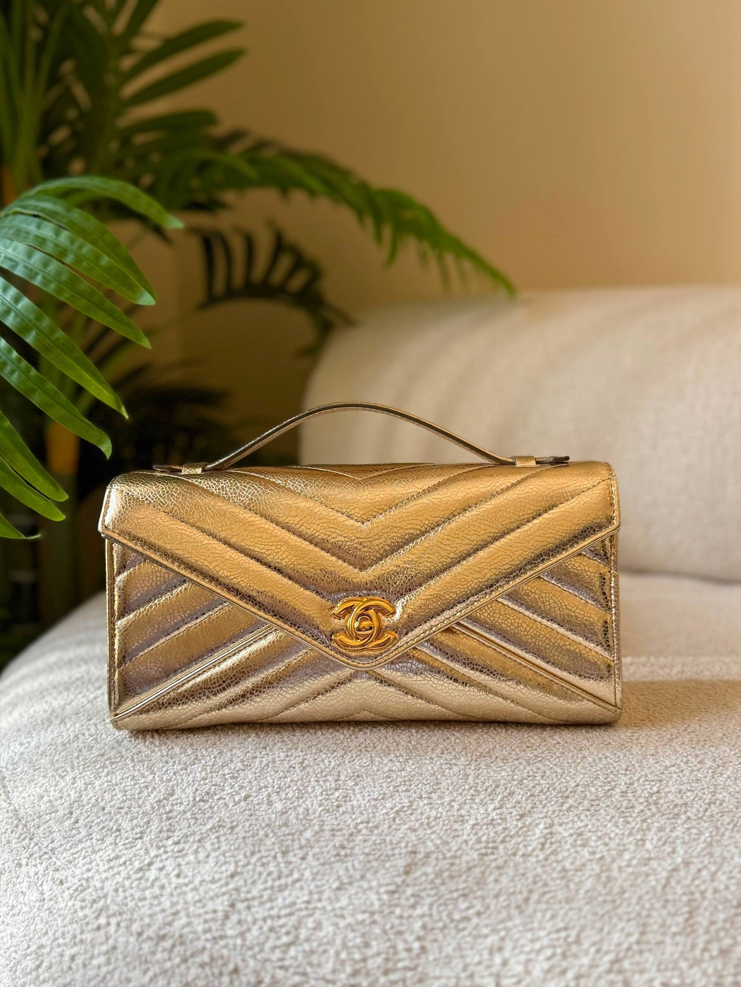 YSL - CHANEL     
           🦋💝
 🦋Available now 🩵💫
For Price 👇 WhatsApp✅
0568585901 
0507557372
0552275751 Owner Zain 👌

Zain246
♥️♥️♥️