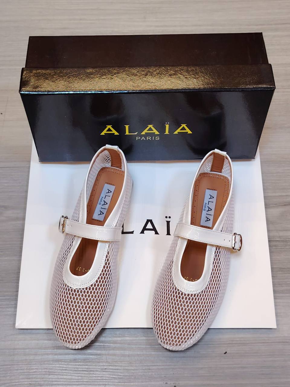 ALAIA  
New Arrived 
Size 36 To 41
100 dhs🪙🌨️

Zain137
♥️♥️♥️