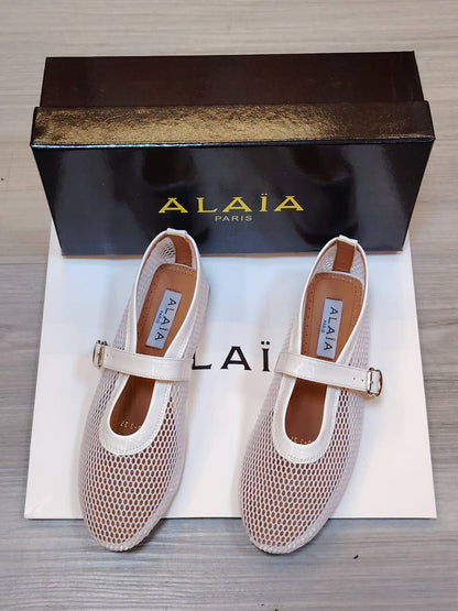 ALAIA  
New Arrived 
Size 36 To 41
100 dhs🪙🌨️

Zain137
♥️♥️♥️