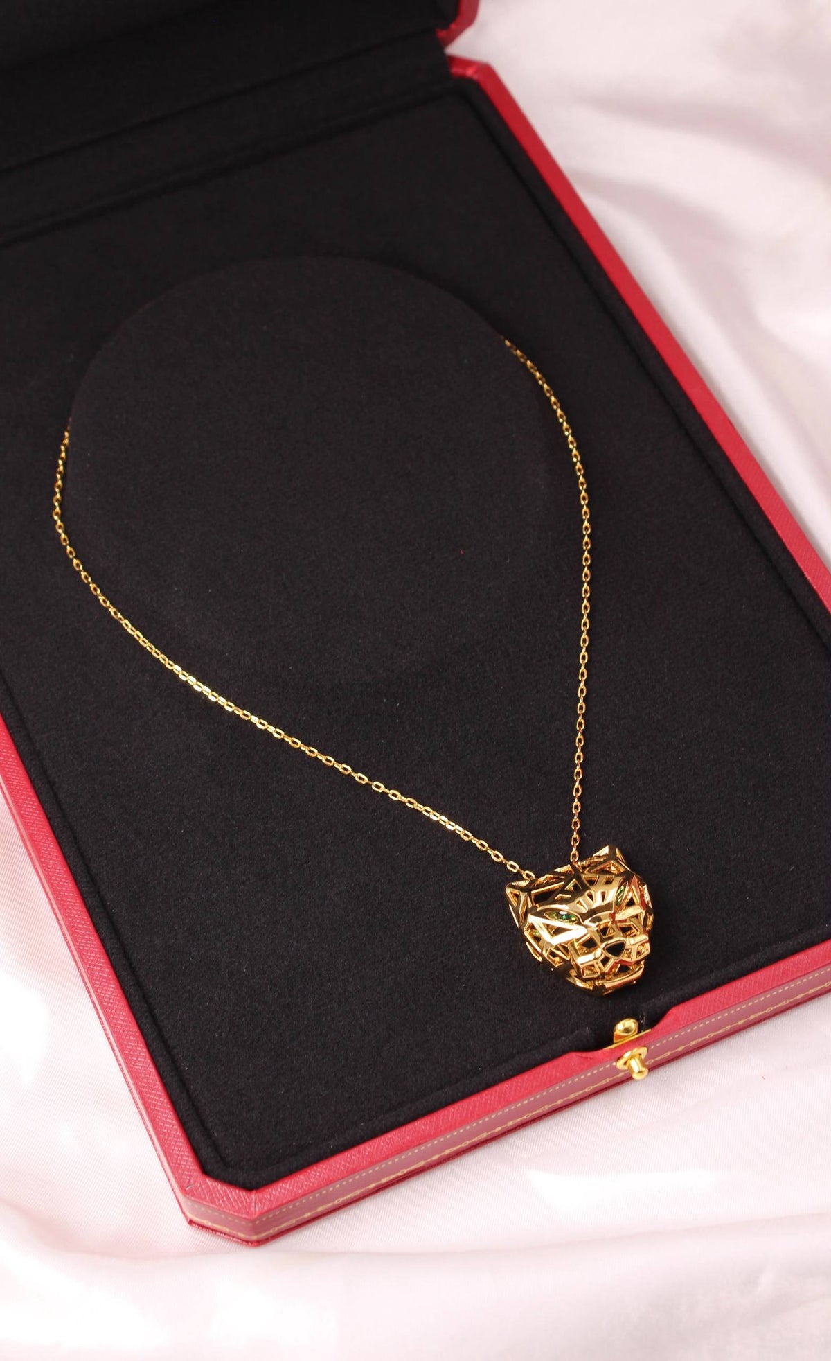 Cartier
PANTHERE DE CARTIER NECKLACE 
Super Master Quality 

For Price 👇 WhatsApp✅
0568585901 
0507557372
0552275751 Owner Zain 👌

Zain106
♥️♥️♥️