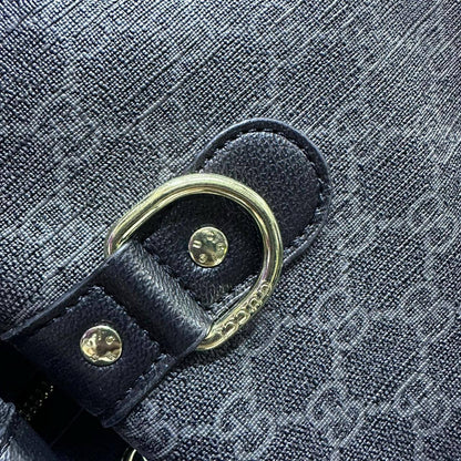 Gucci
Travel Bags
55  cm  
115 dhs❣️

Zain17
♥️♥️♥️