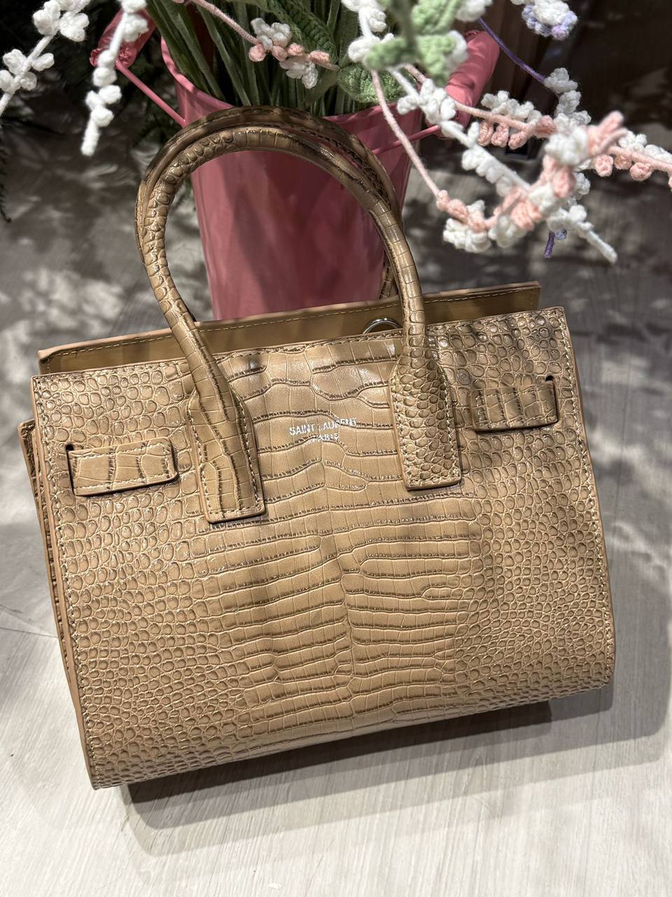 YSL 
26*12*20cm 
110 dhs🪙💚

Zain44
♥️♥️♥️