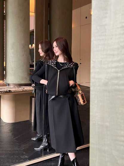 *New collections 💕💕  
260 dhs🪙🌨️
*good  quality  
*Sizes:S M L 
*AVAILABL

Zain231
♥️♥️♥️