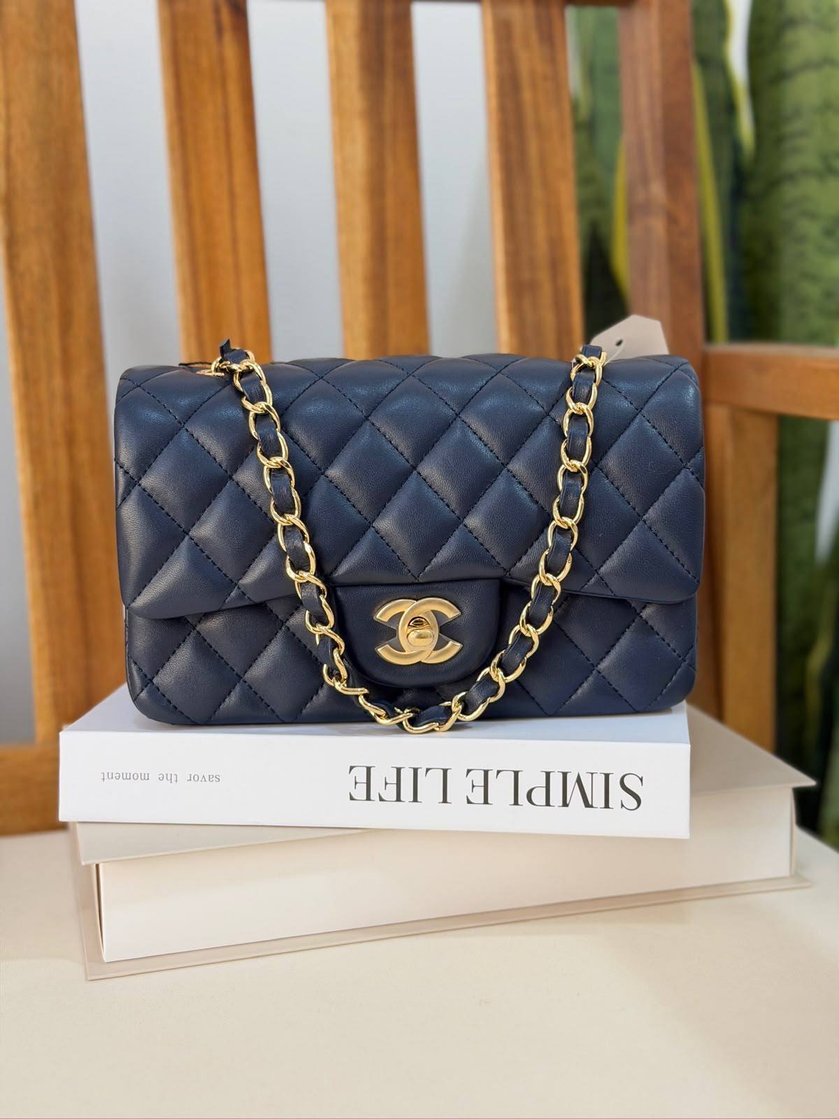 CHANEL 💫
Super Master Quality ⚡️
Original Packing 🎁
Size 20CM📏

For Price 👇 WhatsApp✅
0568585901 
0507557372
0552275751 Owner Zain 👌


Zain321
♥️♥️♥️