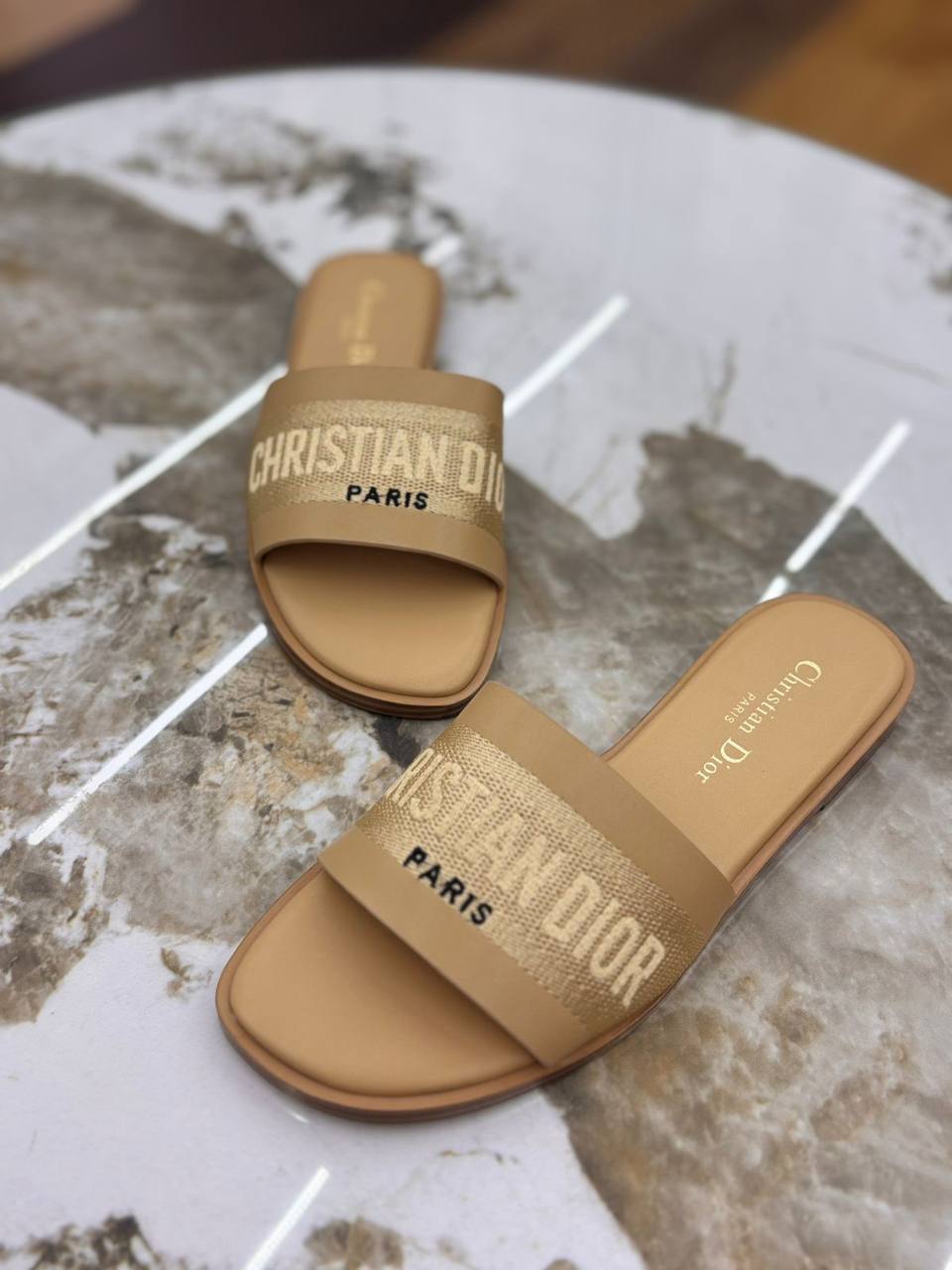 Dior  
100 dhs✅
Size 36-42

Zain55
♥️♥️♥️