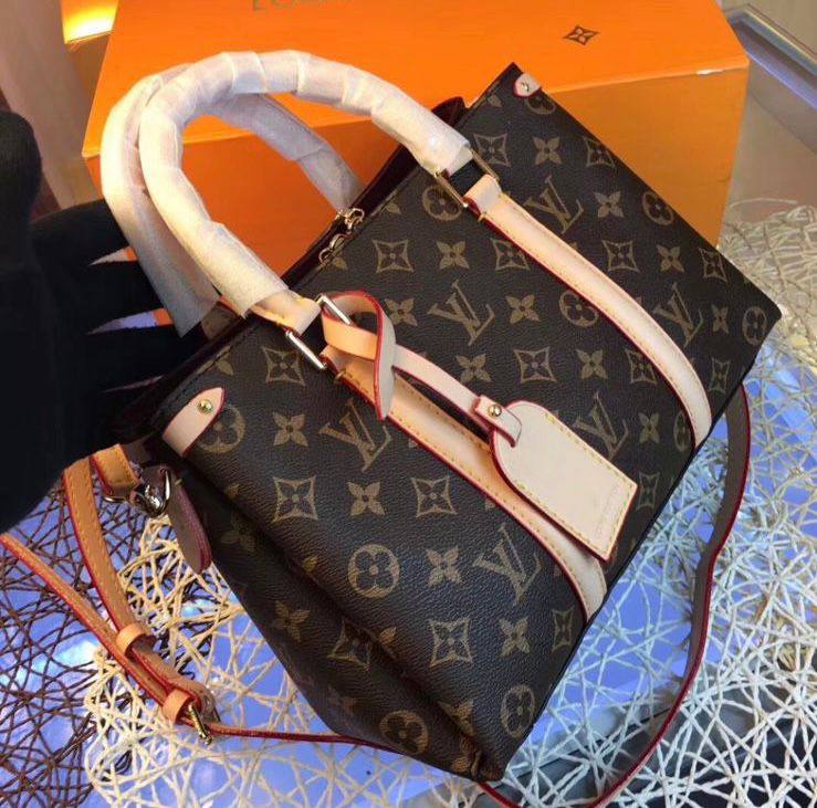 LV
Good Quality 
105 dhs❣️

Zain250
♥️♥️♥️