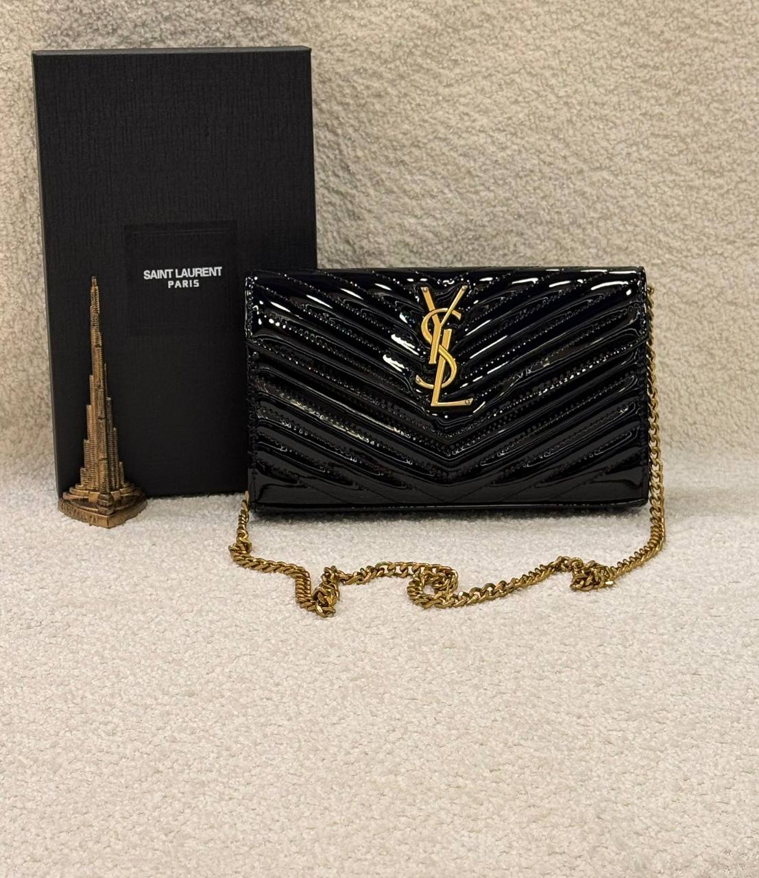 YSL 
Master
23CM 

WITH BOX
🎁🎁🎁

230 dhs✅

Zain131
♥️♥️♥️