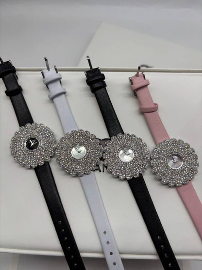 Chanel 
Master
330 dhs🪙🌨️

Zain108
♥️♥️♥️